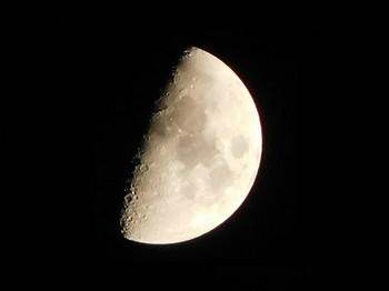 Moon05.JPG